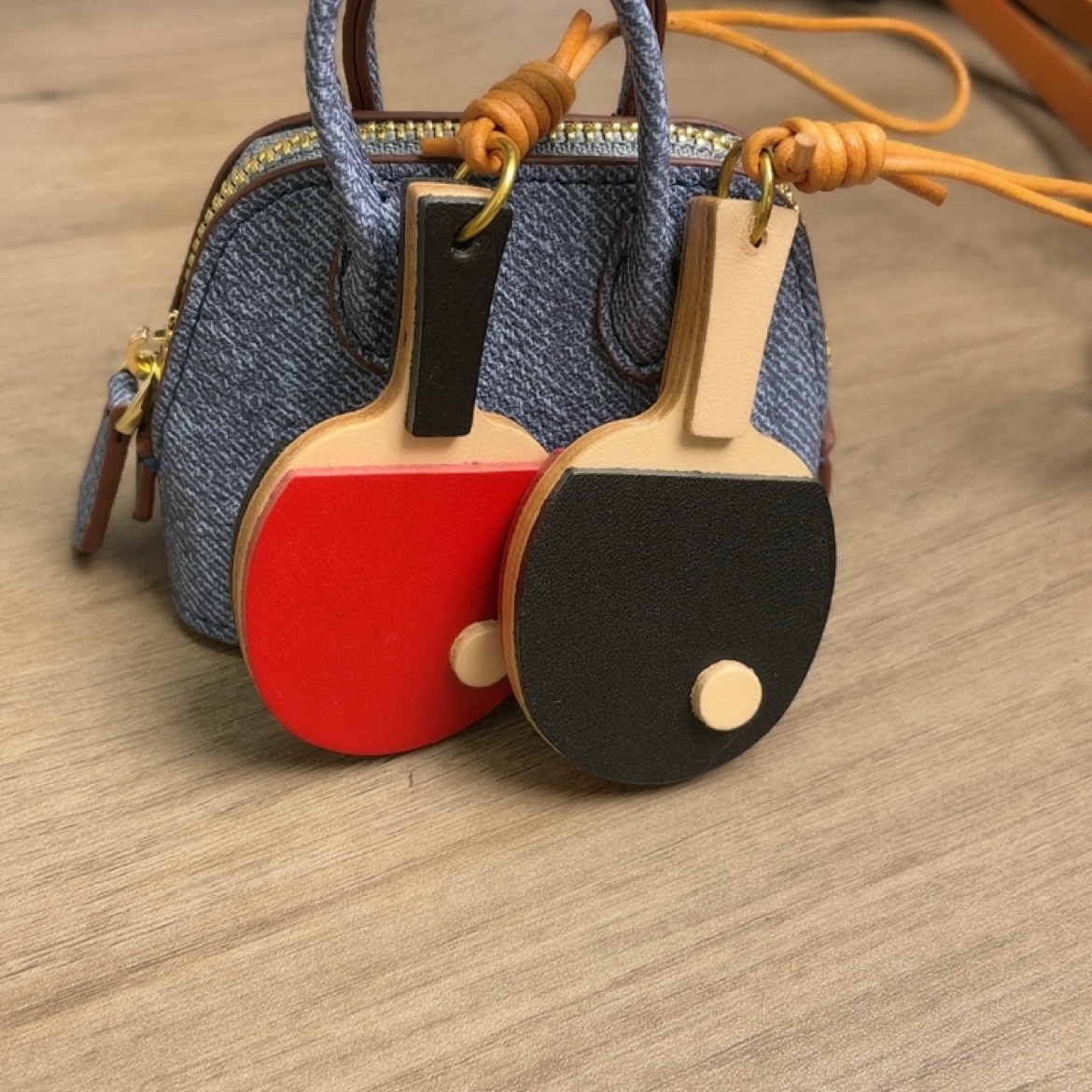 Genuine Leather Table Tennis K - огляд і ціна Table Tennis Keychain